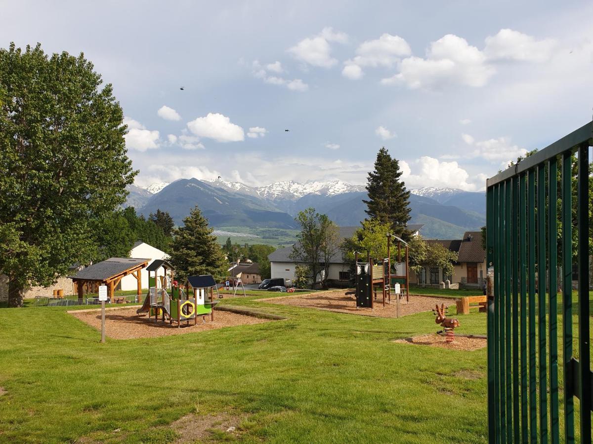 La Petite Chapelle Hotel Font-Romeu-Odeillo-Via Luaran gambar