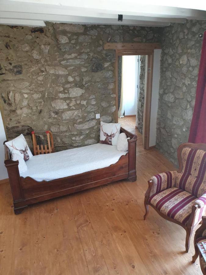 La Petite Chapelle Hotel Font-Romeu-Odeillo-Via Luaran gambar