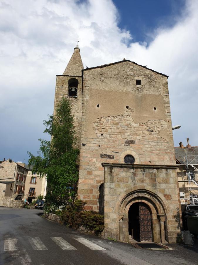 La Petite Chapelle Hotel Font-Romeu-Odeillo-Via Luaran gambar