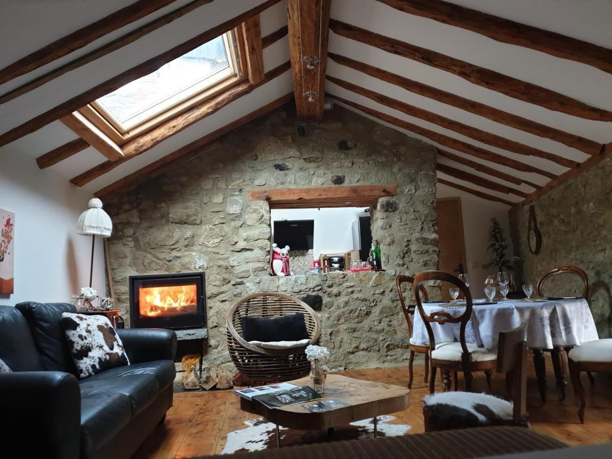 La Petite Chapelle Hotel Font-Romeu-Odeillo-Via Luaran gambar