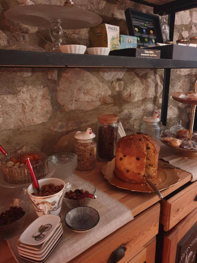 La Petite Chapelle Hotel Font-Romeu-Odeillo-Via Luaran gambar