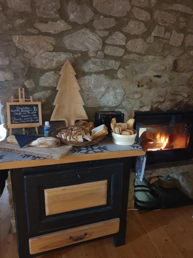 La Petite Chapelle Hotel Font-Romeu-Odeillo-Via Luaran gambar